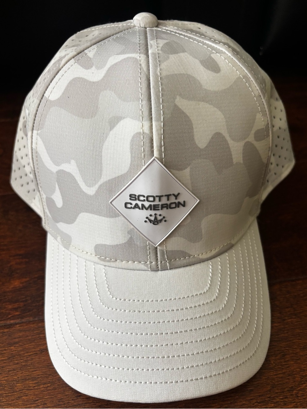New Melin Scotty Cameron Gallery A-Game White Snow Camo Hat Golf size CL